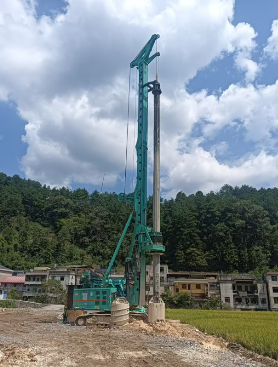 逆势而上，上海金泰大型旋挖钻机凭实力破局基建寒冬